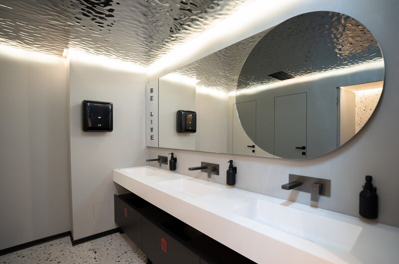 Personal curatenie sala fitness (femeie serviciu)